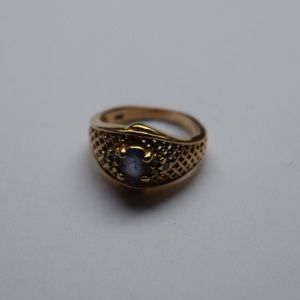 Gold Ring with Sapphire-like Center